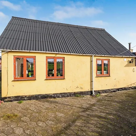 3 Bedroom Stunning In Holiday home *
