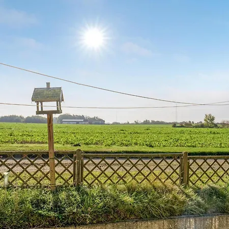3 Bedroom Awesome In Casa de Férias Rudkøbing